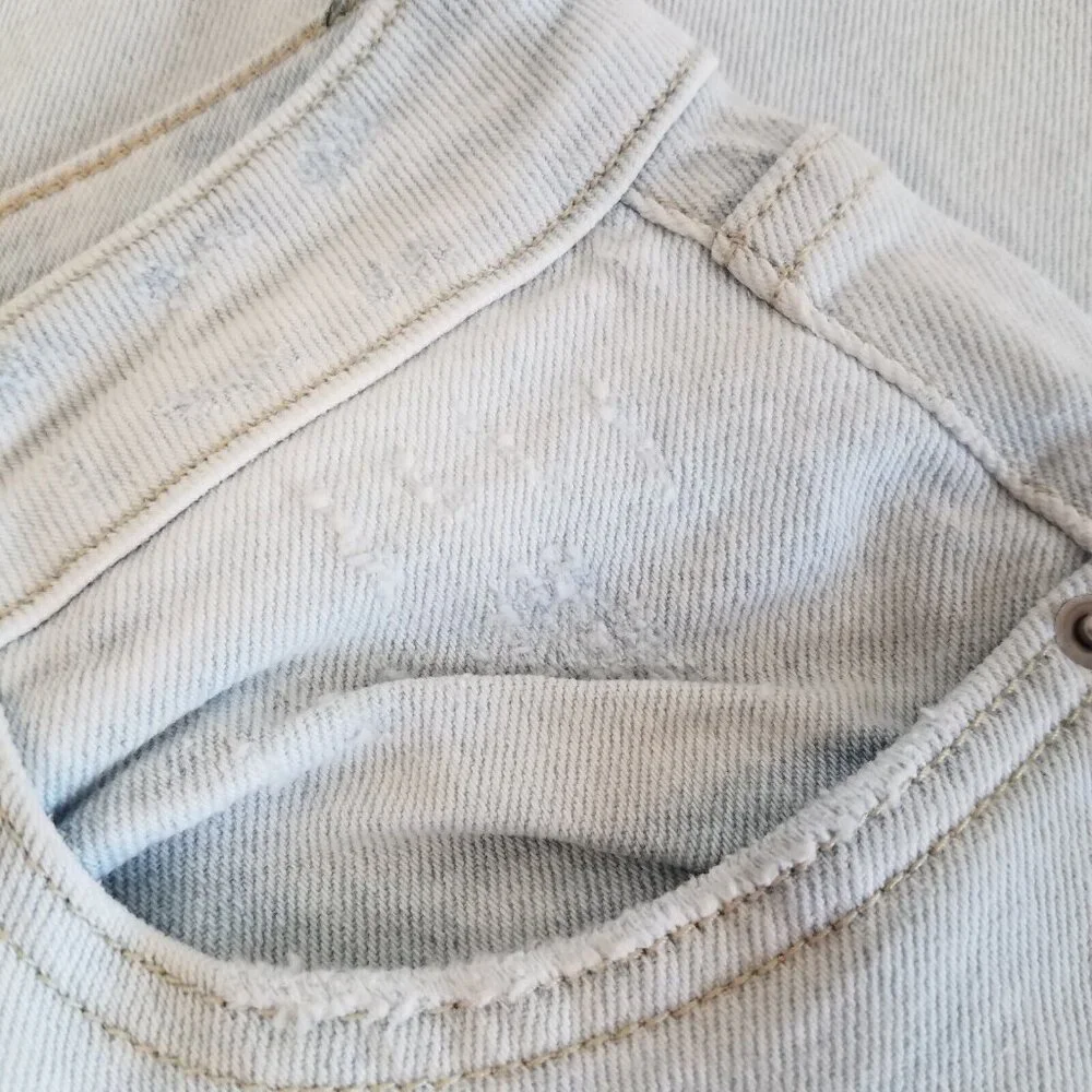 Super High Rise Curvy Tapered Ankle Jeans SIZE 4 Ultra Light Wash READ Wild Fabl